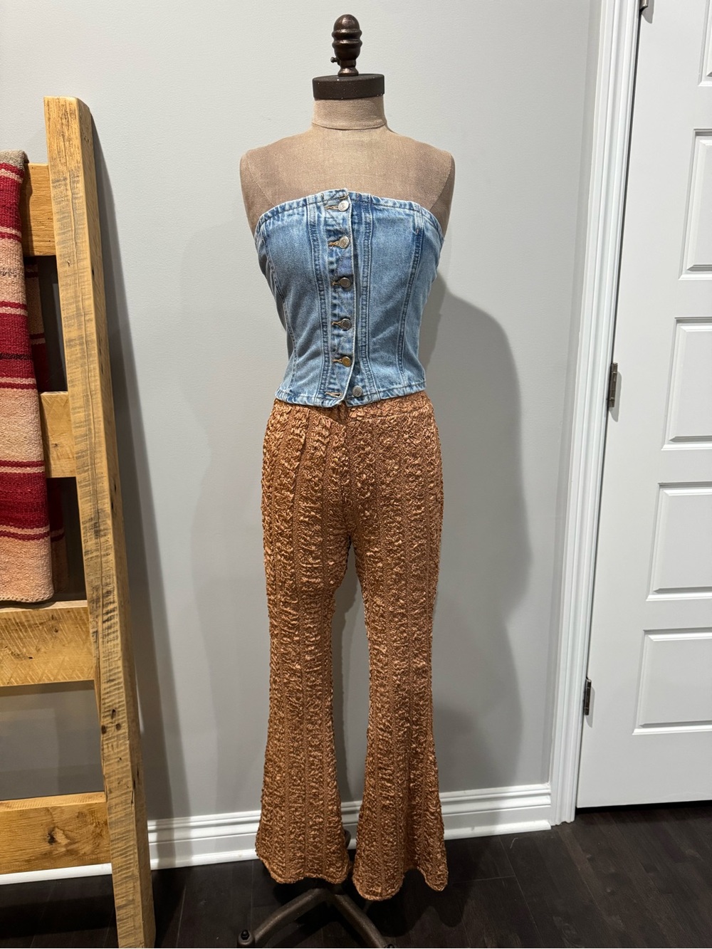 Endless Rose textured rust flared leggings size XS